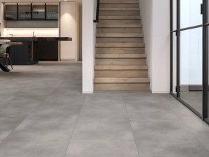 Šedá podlaha v interiéru je hitem roku