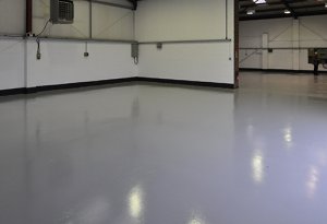 Nový nátěr betonové podlahy v garáži - jak na to?